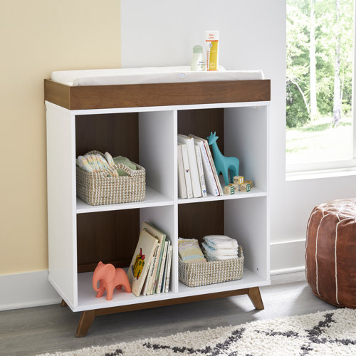 DaVinci Otto Convertible Changing Table and Cubby Bookcase & Reviews